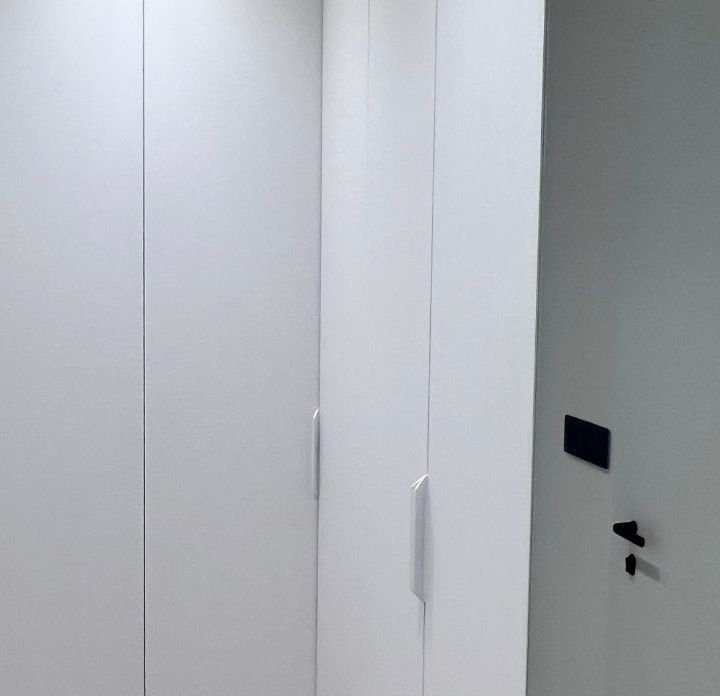 Armario Vestidor empotrado creado por Carpintería Castellar Huesca