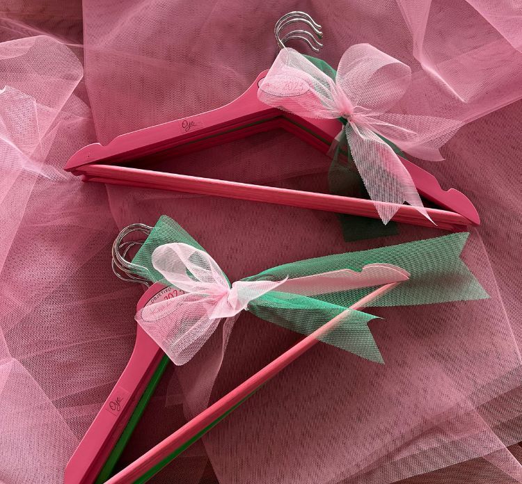 Objetivo Rosa Perchas Rosas RSC Carpintería Castellar Huesca